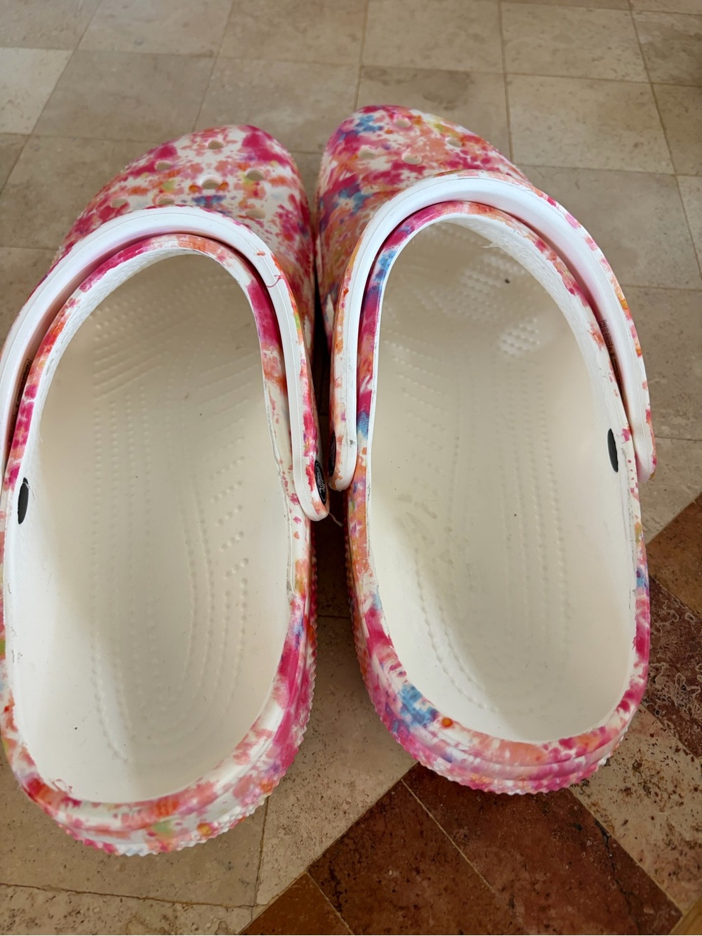 CROCS Men's Multi-Color Splash Clogs - White Base - Picture 3 of 3